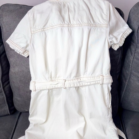 Levi’s Girl’s White Denim Shirt Dress – Size Medium Utility Button-Up - Picture 3 of 3